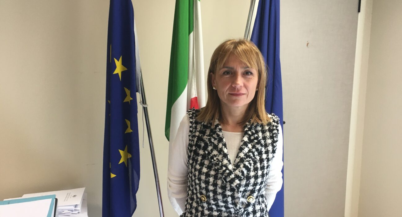 “La Calabria può guardare al suo futuro con maggiore fiducia”: conversazione con Angela Robbe, assessore regionale al Lavoro e al Welfare