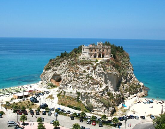 L’emergenza Coronavirus mette in ginocchio il comparto turistico Parola a Demetrio Metallo di Unindustria Calabria e Francesco Gentile dell’ADA