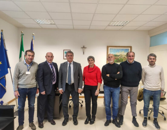 Sentieri turistici calabresi, Mancuso incontra i rappresentanti delle associazioni del settore