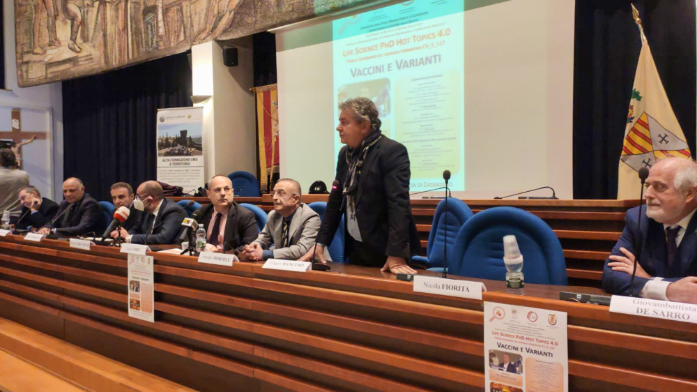 Seminario ‘Vaccini e varianti’, Mancuso: ‘Non abbassare la guardia Azienda unica ‘Dulbecco’ sarà polo di eccellenza’