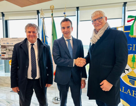 Calcio, il Catanzaro in Serie B a suon di record e la Regione stanzia i primi 3 milioni per adeguare lo stadio