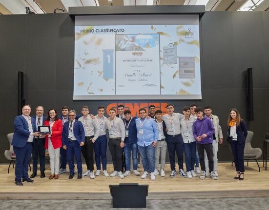 Studenti calabresi tra i vincitori del concorso nazionale ‘Un progetto di classe’