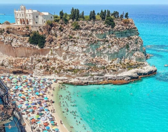 Il mare più bello 2023: Calabria protagonista con Tropea e altre località