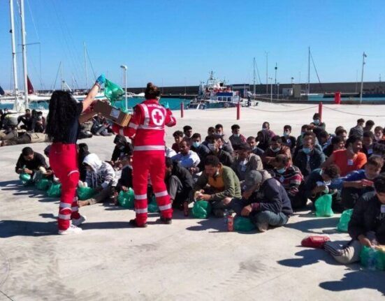Emergenza migranti, Mancuso: ‘Situazione rischia di sfuggire di mano”