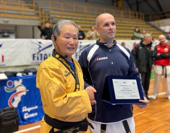 Taekwondo A Catanzaro il maestro Park Young Ghil