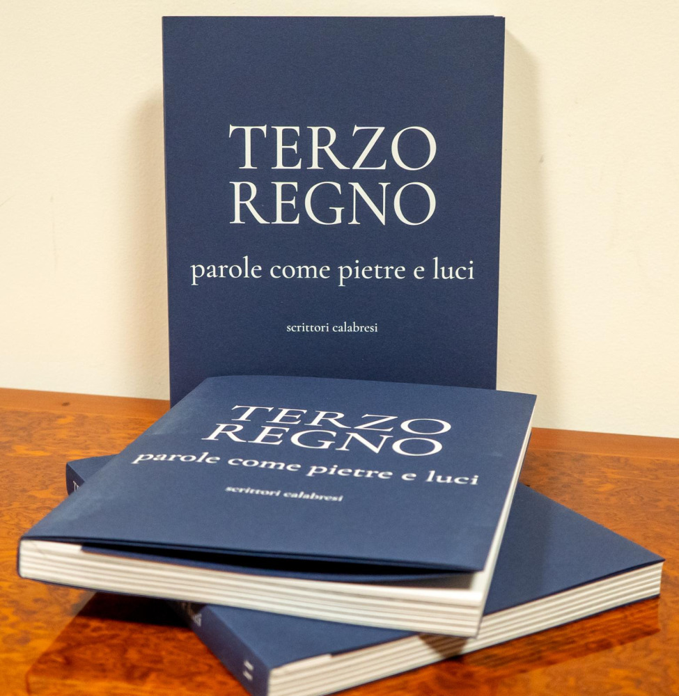 foto libro ii terzo regno