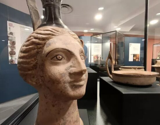 A Crotone tornano reperti archeologici trafugati e recuperati