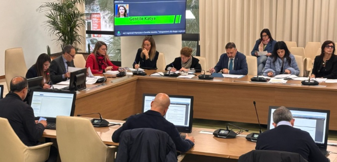 Distanze dai corsi d’acqua, parere favorevole dalla sesta commissione