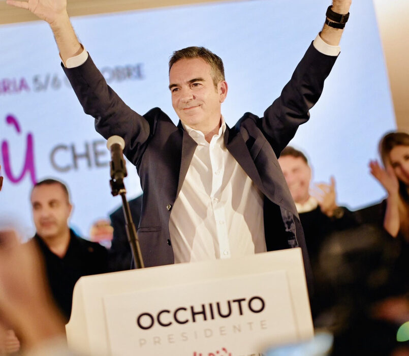 Elezioni regionali, vince il centrodestra: Occhiuto fa il bis